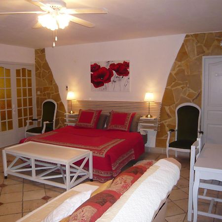 Locations Des Alpilles Apartamento Saint-Rémy-de-Provence Exterior foto