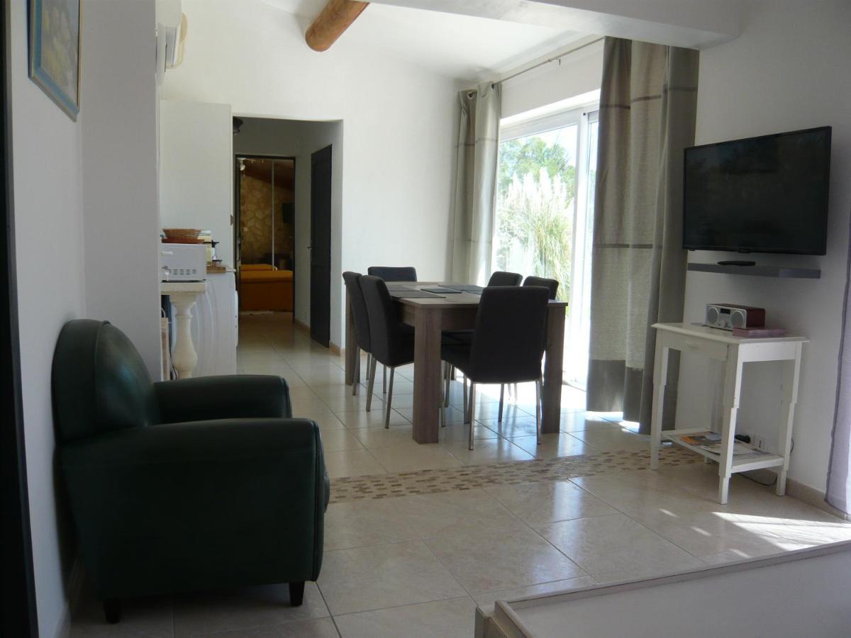 Locations Des Alpilles Apartamento Saint-Rémy-de-Provence Exterior foto