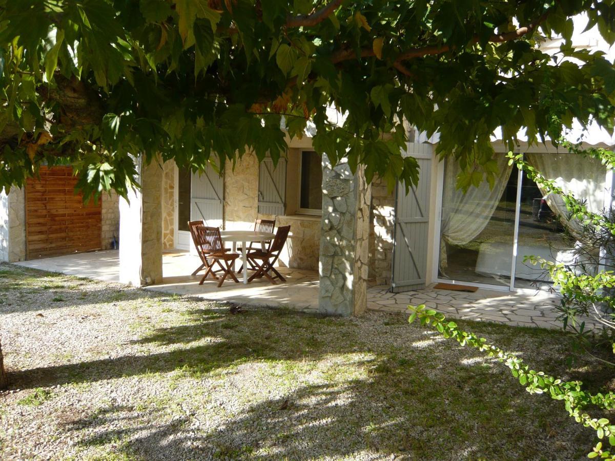 Locations Des Alpilles Apartamento Saint-Rémy-de-Provence Exterior foto