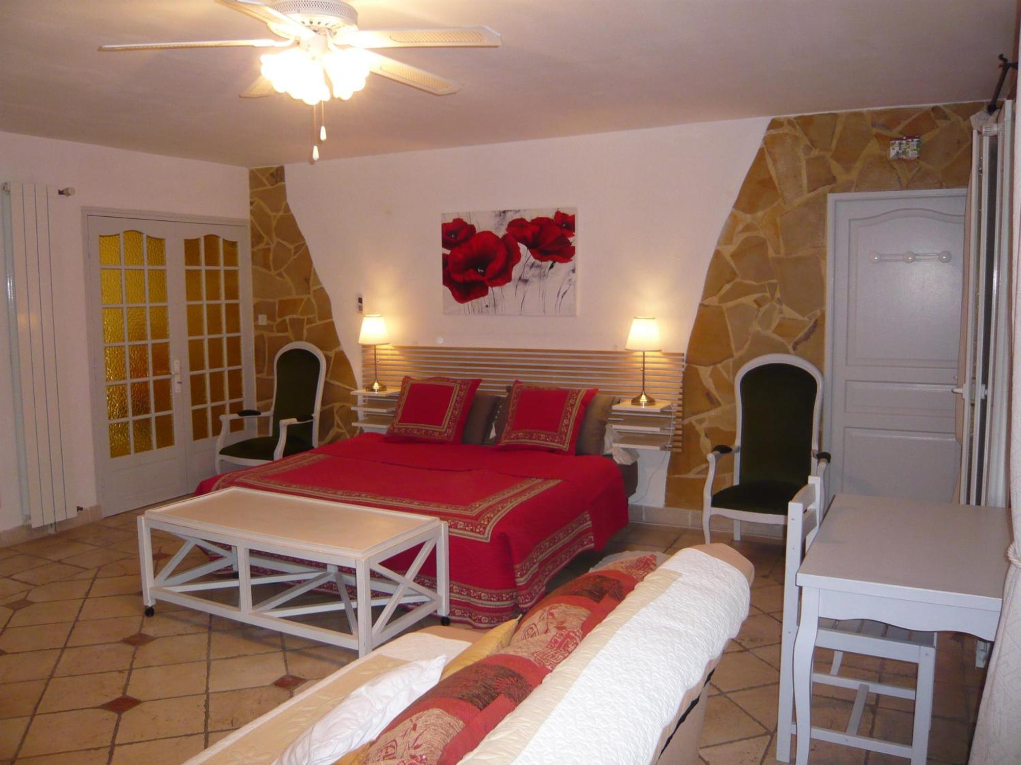 Locations Des Alpilles Apartamento Saint-Rémy-de-Provence Exterior foto