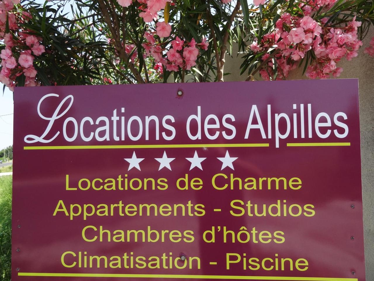 Locations Des Alpilles Apartamento Saint-Rémy-de-Provence Exterior foto