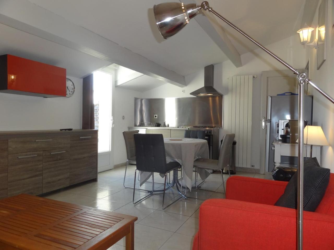 Locations Des Alpilles Apartamento Saint-Rémy-de-Provence Exterior foto