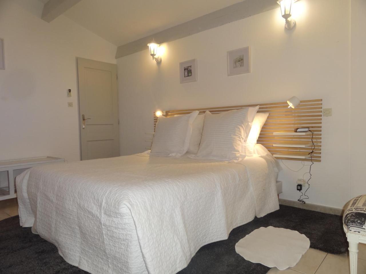 Locations Des Alpilles Apartamento Saint-Rémy-de-Provence Exterior foto