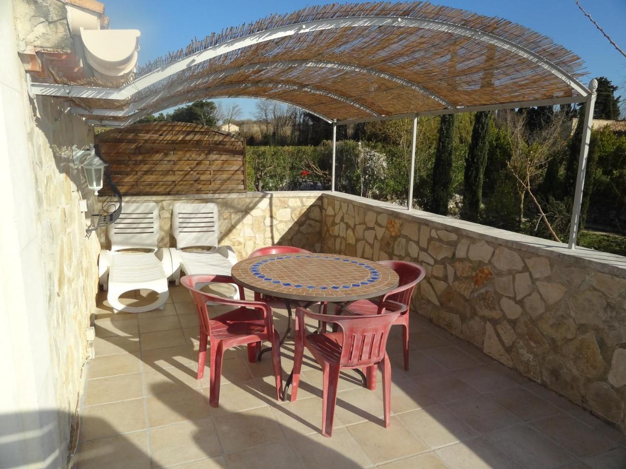 Locations Des Alpilles Apartamento Saint-Rémy-de-Provence Exterior foto