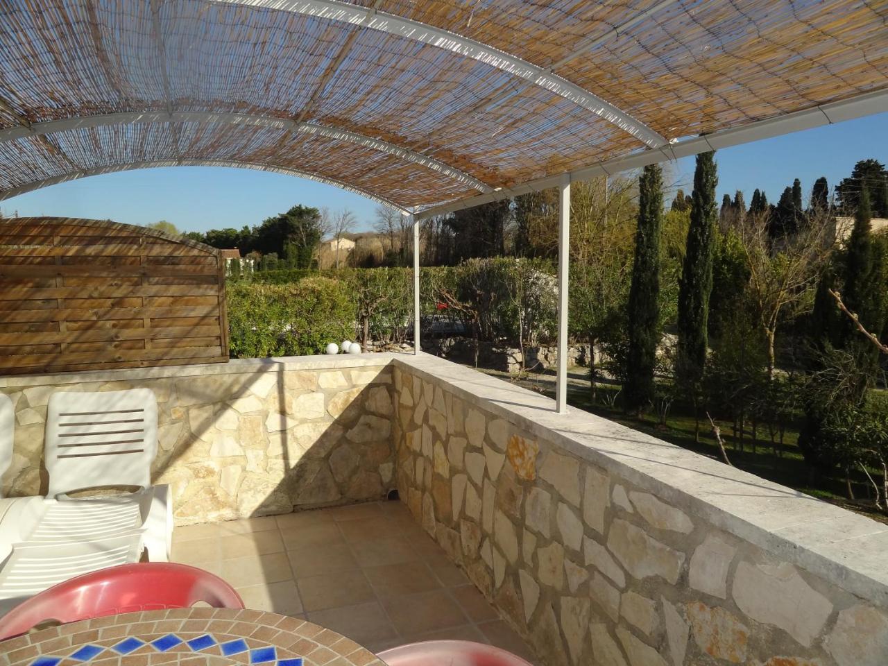 Locations Des Alpilles Apartamento Saint-Rémy-de-Provence Exterior foto