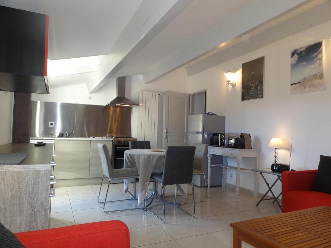Locations Des Alpilles Apartamento Saint-Rémy-de-Provence Exterior foto
